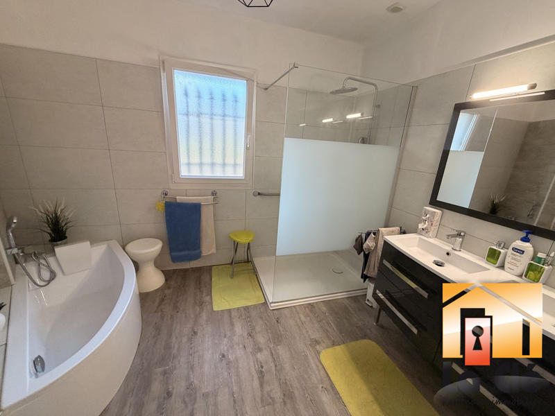 Maison - 130 m² - 4 pièces