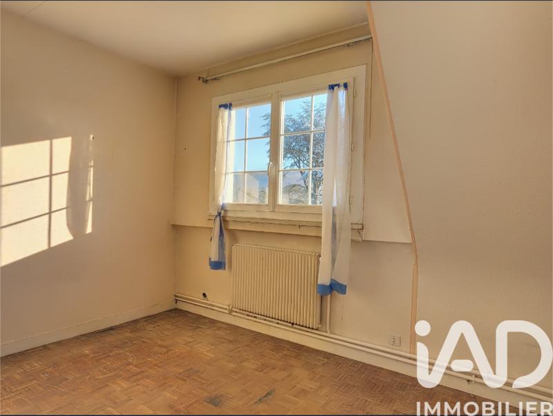 Maison - 200 m² - 8 pièces