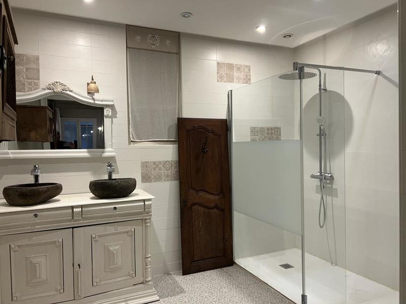 Appartement - 215 m² - 5 pièces