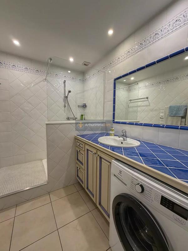 Appartement - 107 m² - 4 pièces