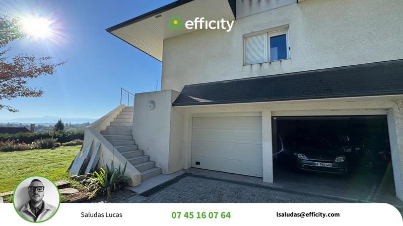 Maison - 490 m² - 6 pièces