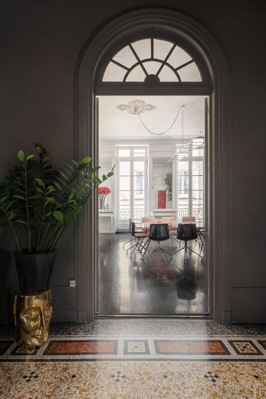 Appartement - 236 m² - 5 pièces