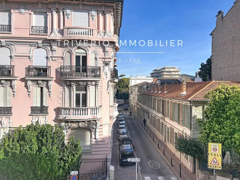 Appartement - 80 m² - 3 pièces