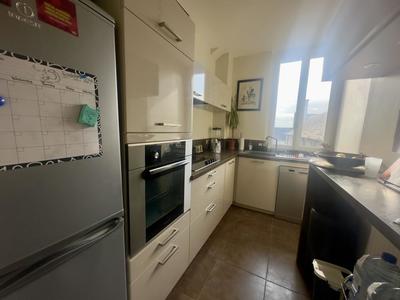 Appartement ancien - 87 m² - 4 pièces