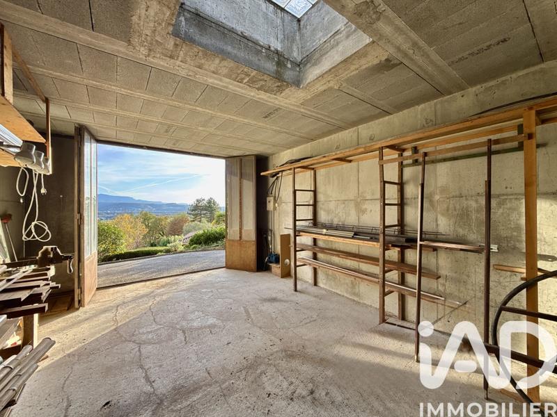 Maison - 210 m² - 8 pièces