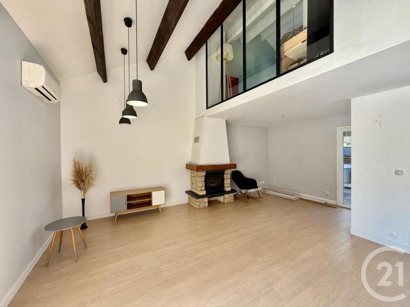 Maison - 96 m² - 5 pièces