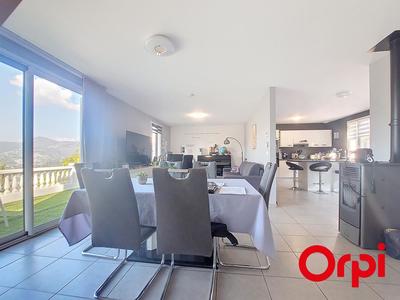 Villa - 105 m² - 4 pièces