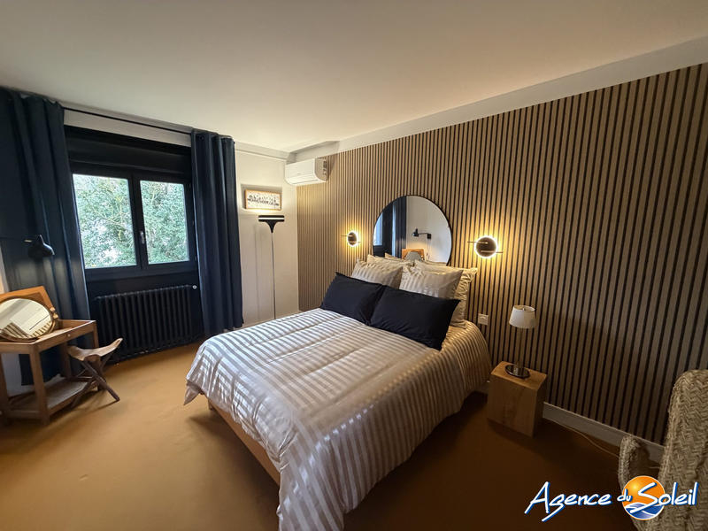 Maison - 267 m² - 7 pièces