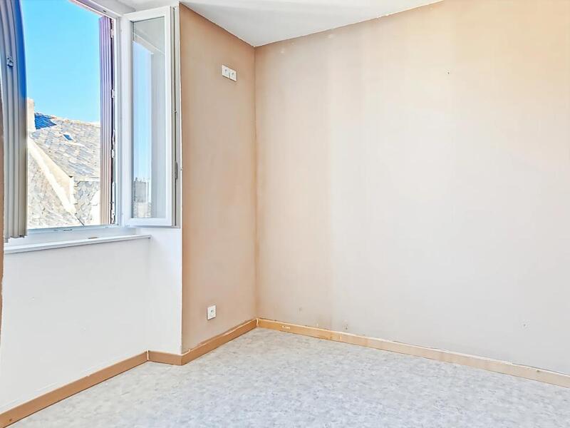 Maison - 177 m² - 8 pièces