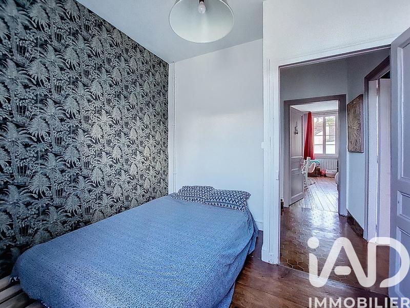 Maison - 296 m² - 10 pièces