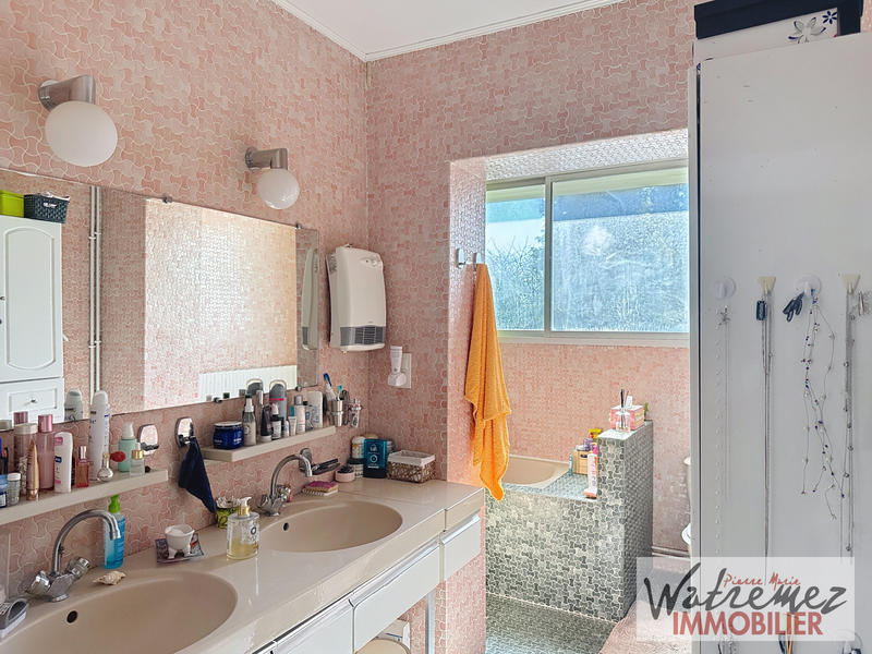 Maison - 282 m² - 11 pièces