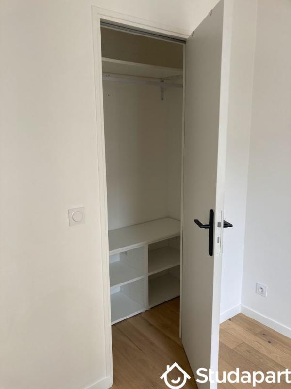 Chambre - 9 m² - 1 pièce