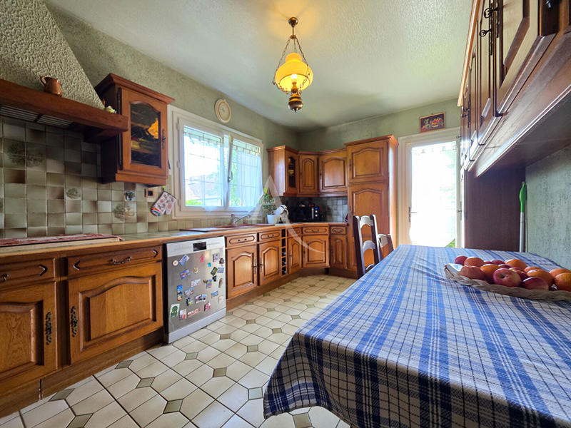 Maison - 207 m² - 6 pièces