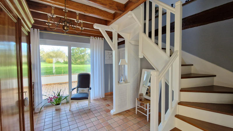 Maison - 200 m² - 9 pièces