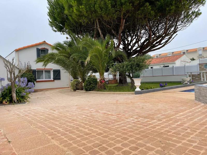 Maison - 175 m² - 5 pièces