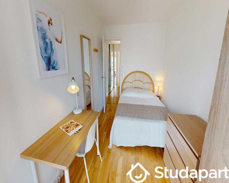 Chambre - 50 m² - 1 pièce