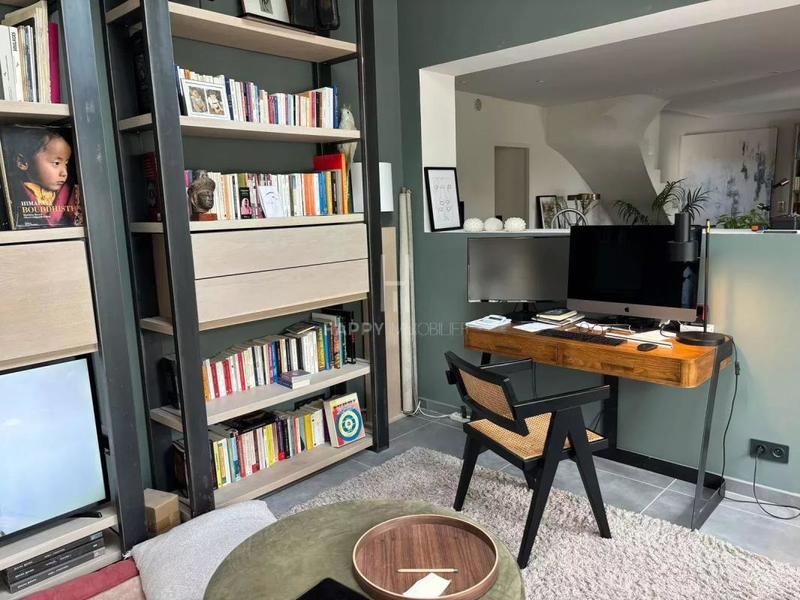 Maison - 220 m² - 7 pièces