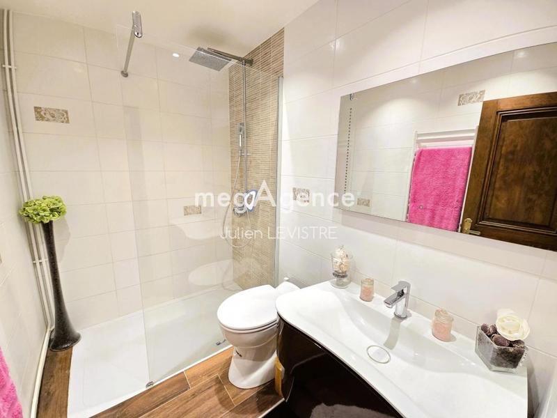 Maison - 180 m² - 6 pièces