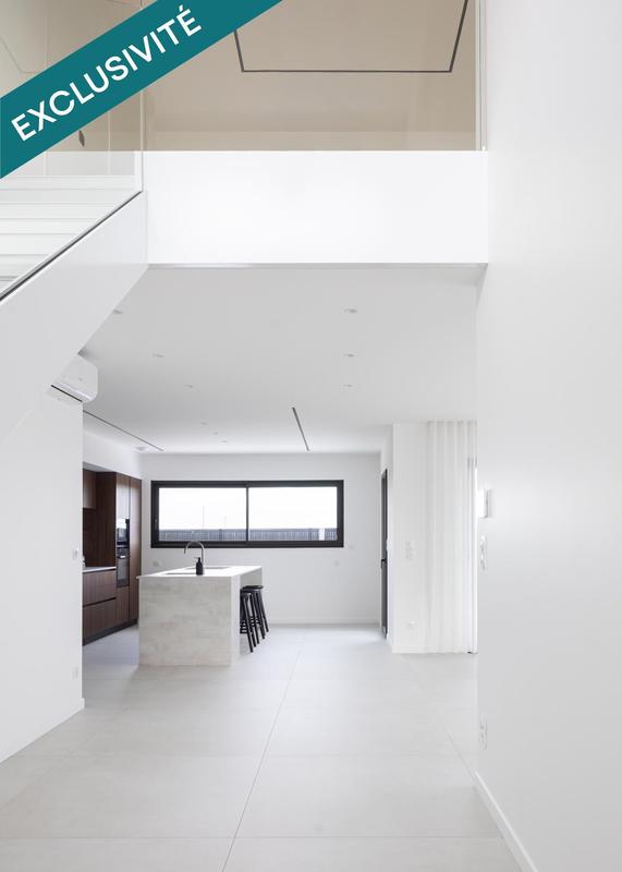 Maison - 205 m² - 6 pièces