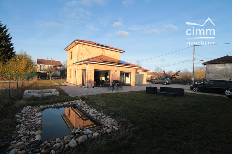 Villa - 111 m² - 4 pièces