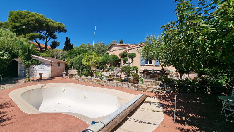 Maison - 165 m² - 5 pièces