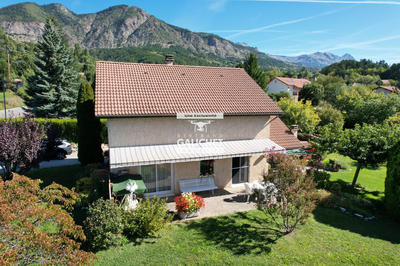 Maison - 113 m² - 4 pièces