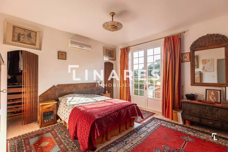 Maison - 369 m² - 7 pièces