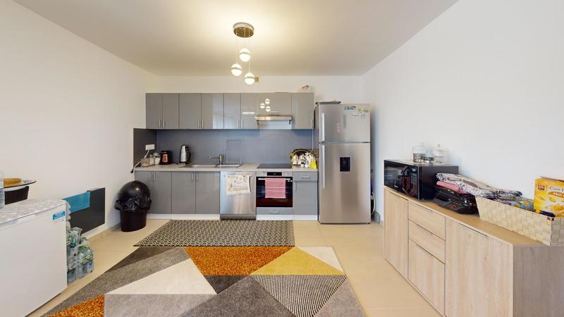 Maison - 310 m² - 8 pièces