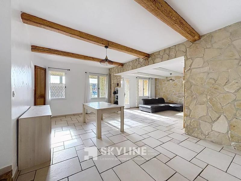 Maison - 122 m² - 4 pièces