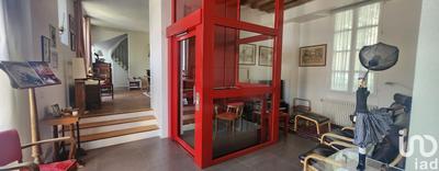 Maison - 270 m² - 7 pièces