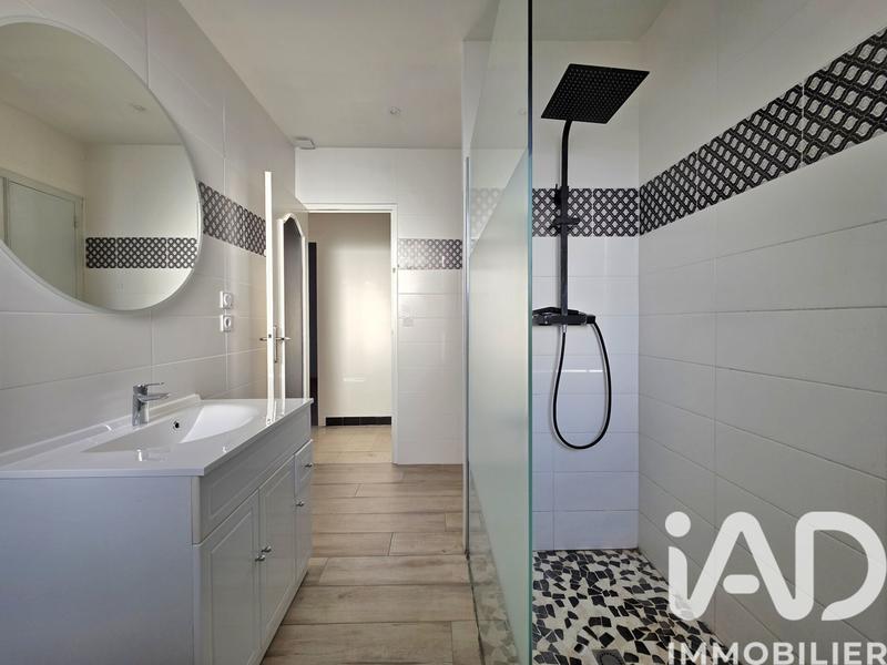 Maison - 220 m² - 7 pièces