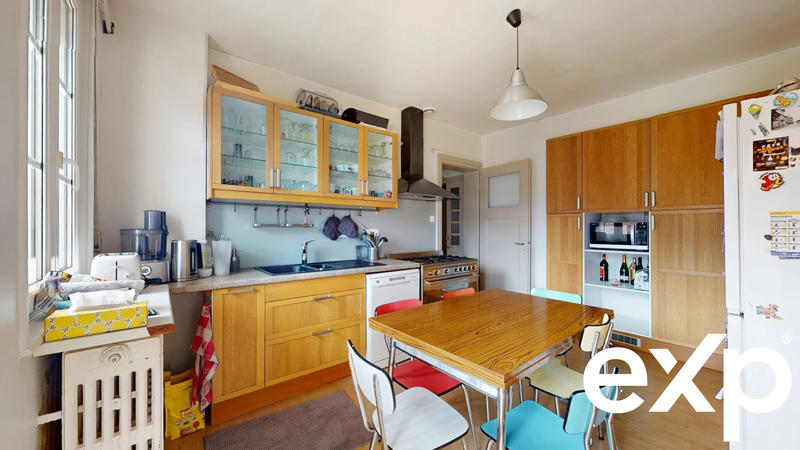 Appartement - 147 m² - 7 pièces