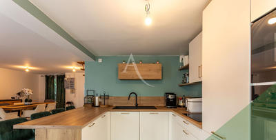 Maison - 104 m² - 6 pièces