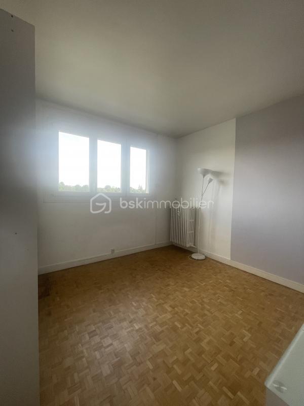 Appartement - 85 m² - 5 pièces