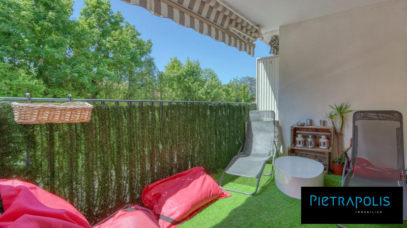 Appartement - 82 m² - 3 pièces