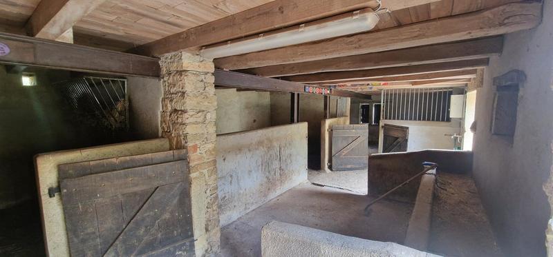 Propriété - 115 m² - 6 pièces