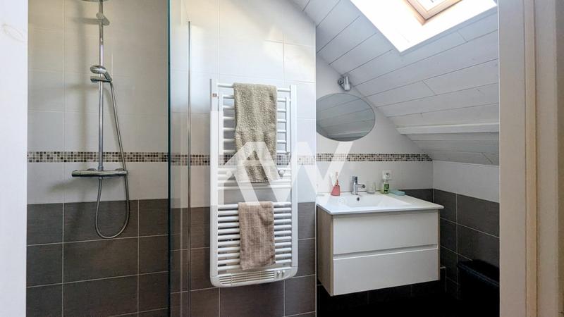 Maison - 139 m² - 7 pièces