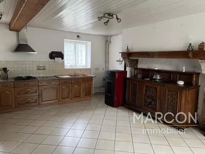 Maison - 98 m² - 4 pièces