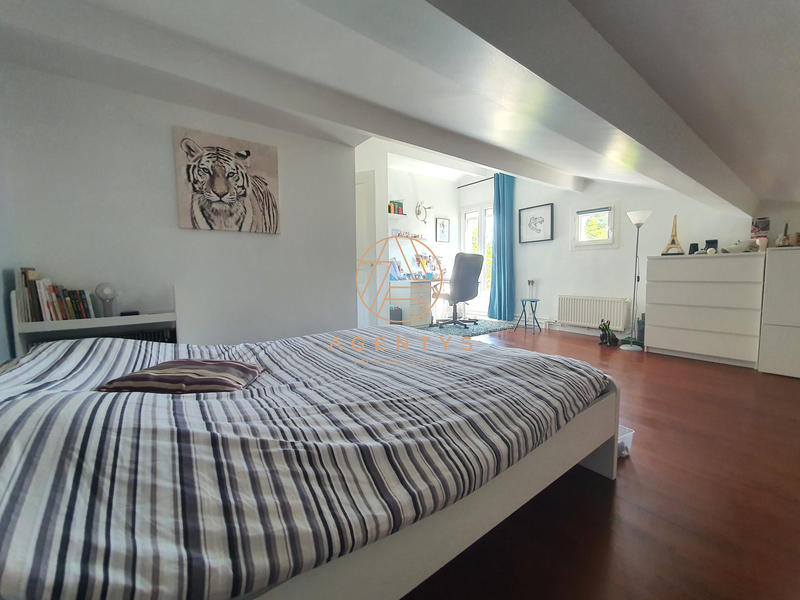 Maison - 123 m² - 6 pièces