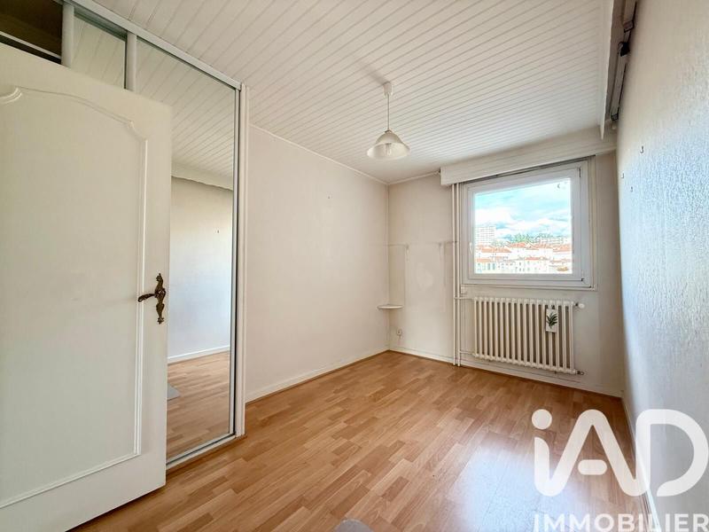 Appartement - 82 m² - 3 pièces