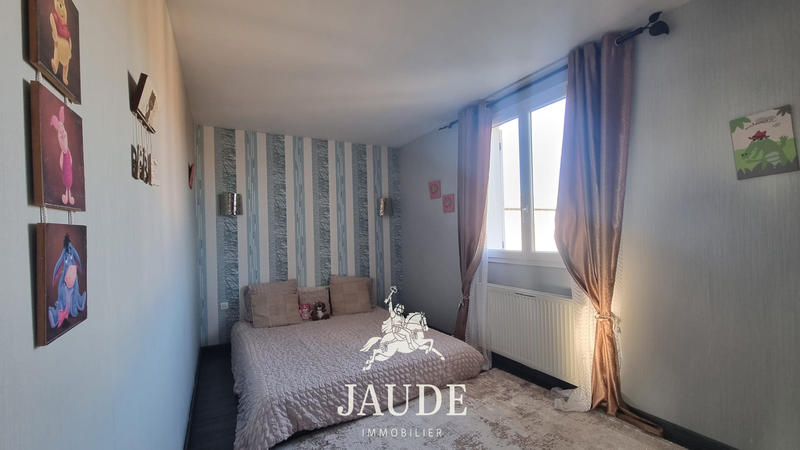 Maison - 277 m² - 8 pièces