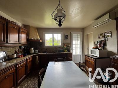 Maison - 306 m² - 9 pièces