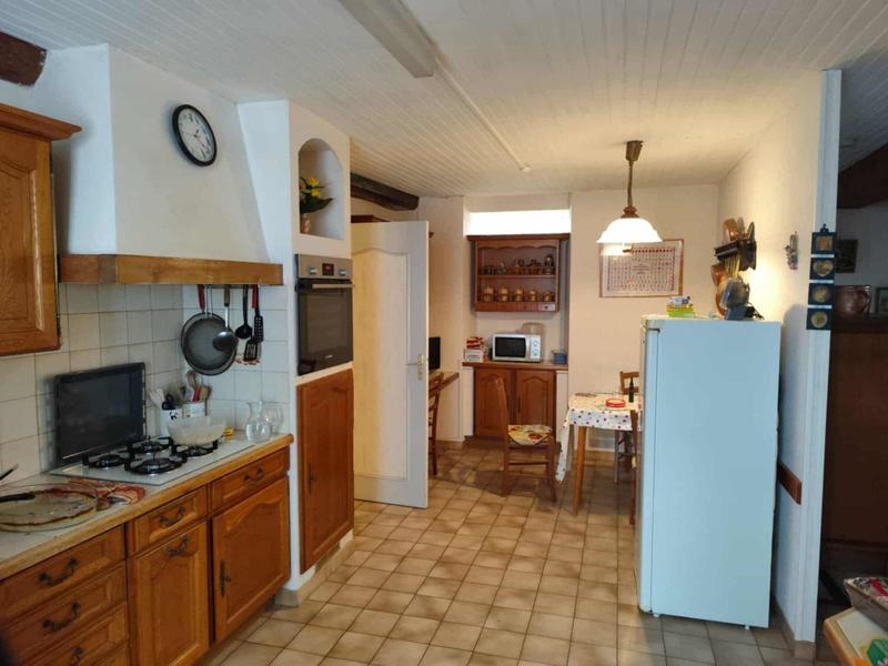 Maison - 270 m² - 6 pièces