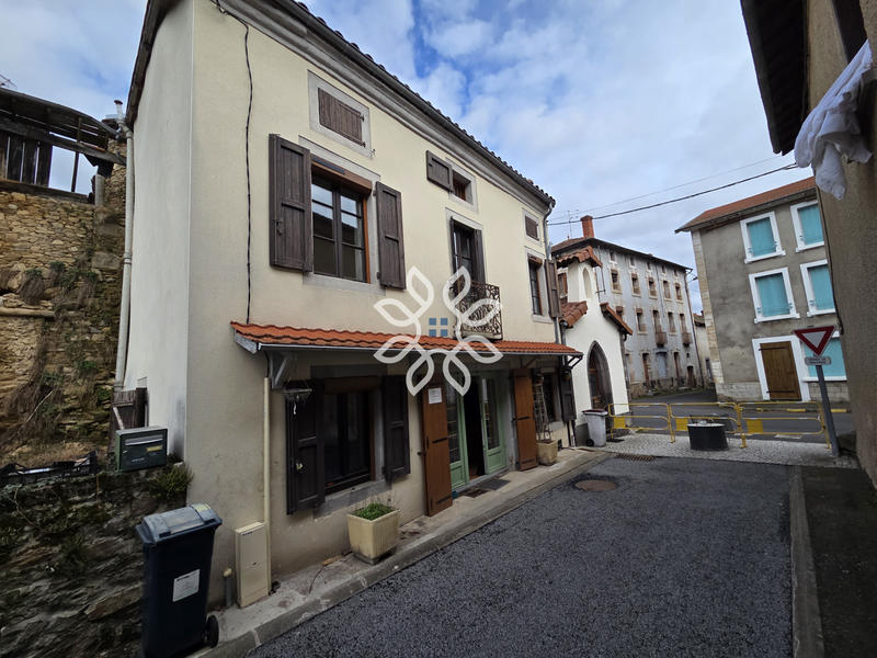 Maison - 103 m² - 5 pièces