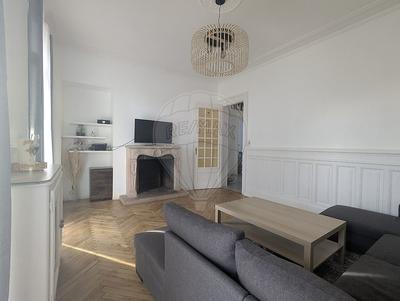 Appartement bourgeois - 120 m² - 5 pièces