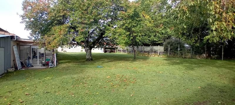 Maison traditionnelle - 227 m² - 7 pièces