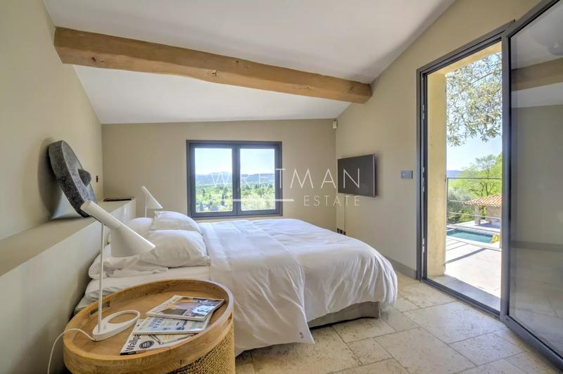 Villa - 320 m² - 7 pièces