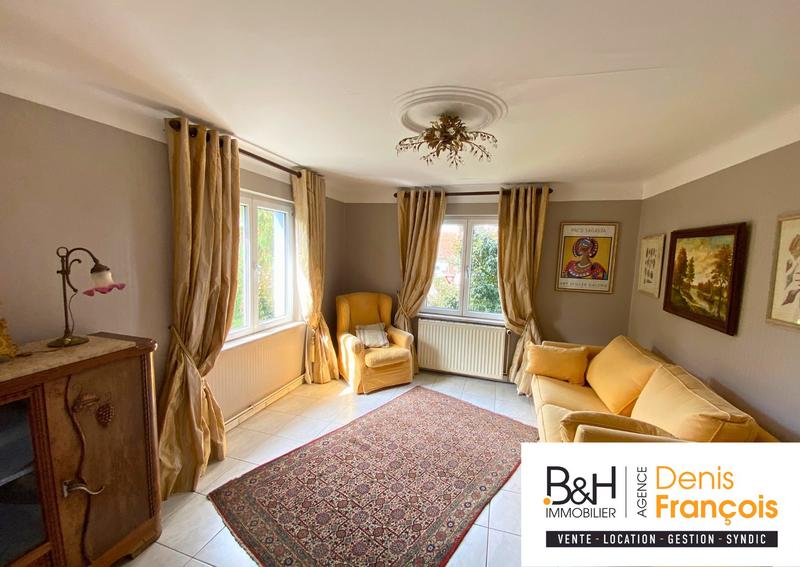 Maison - 217 m² - 7 pièces