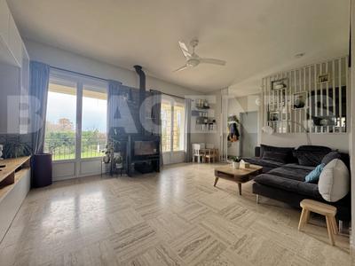 Maison - 147 m² - 6 pièces