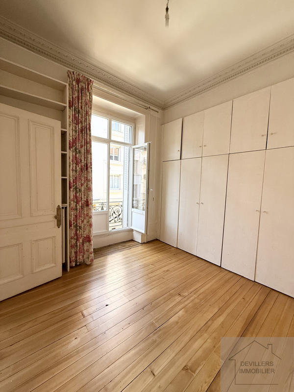 Appartement - 148 m² - 6 pièces